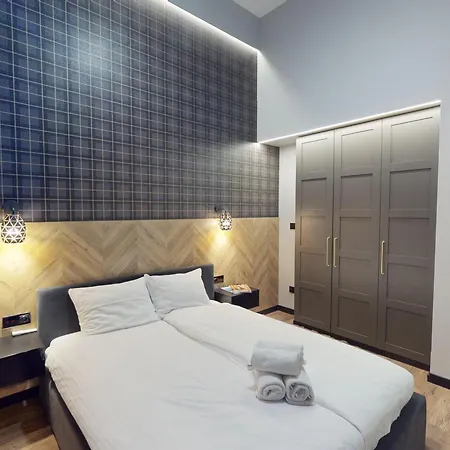 Staromiejski Bulwar By The River - Jana Pawla Ii