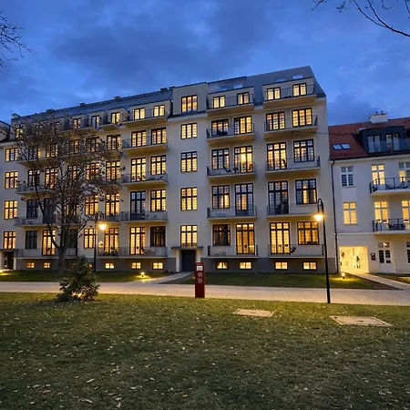 Staromiejski Bulwar By The River Apartment