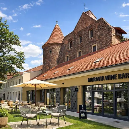 Staromiejski Bulwar By The River *