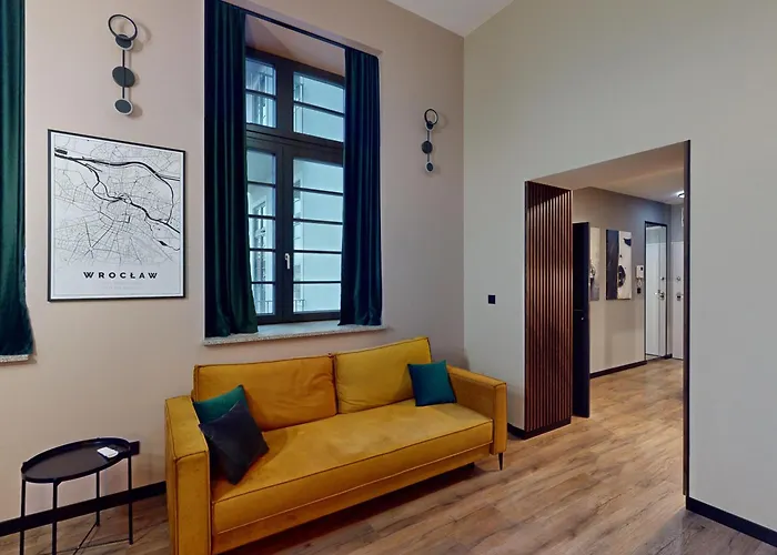 Staromiejski Bulwar By The River Apartment *