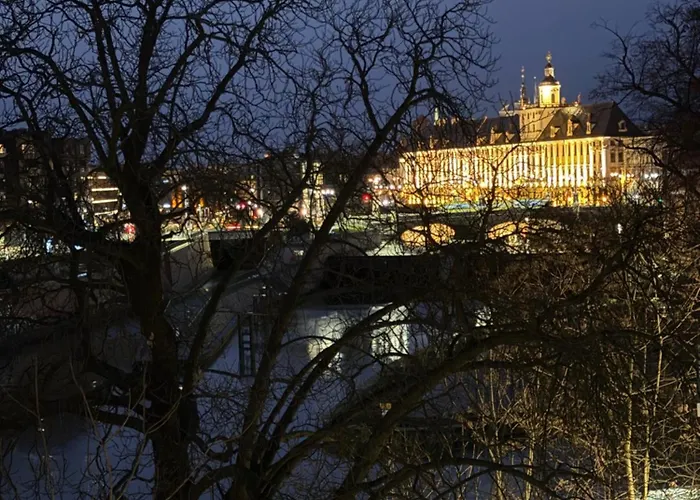 Staromiejski Bulwar By The River