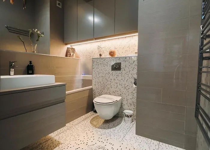 Staromiejski Bulwar By The River Apartment *